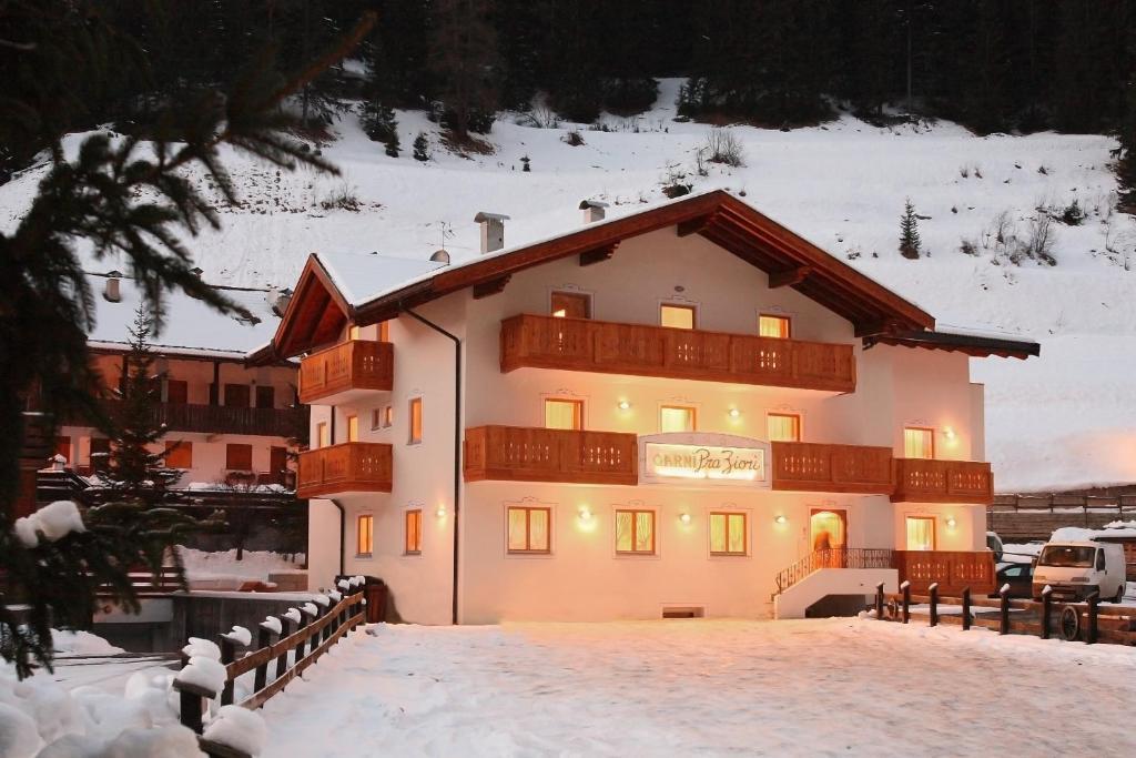 Garnì Prà Fiorì Hotel Campitello di Fassa Exterior foto