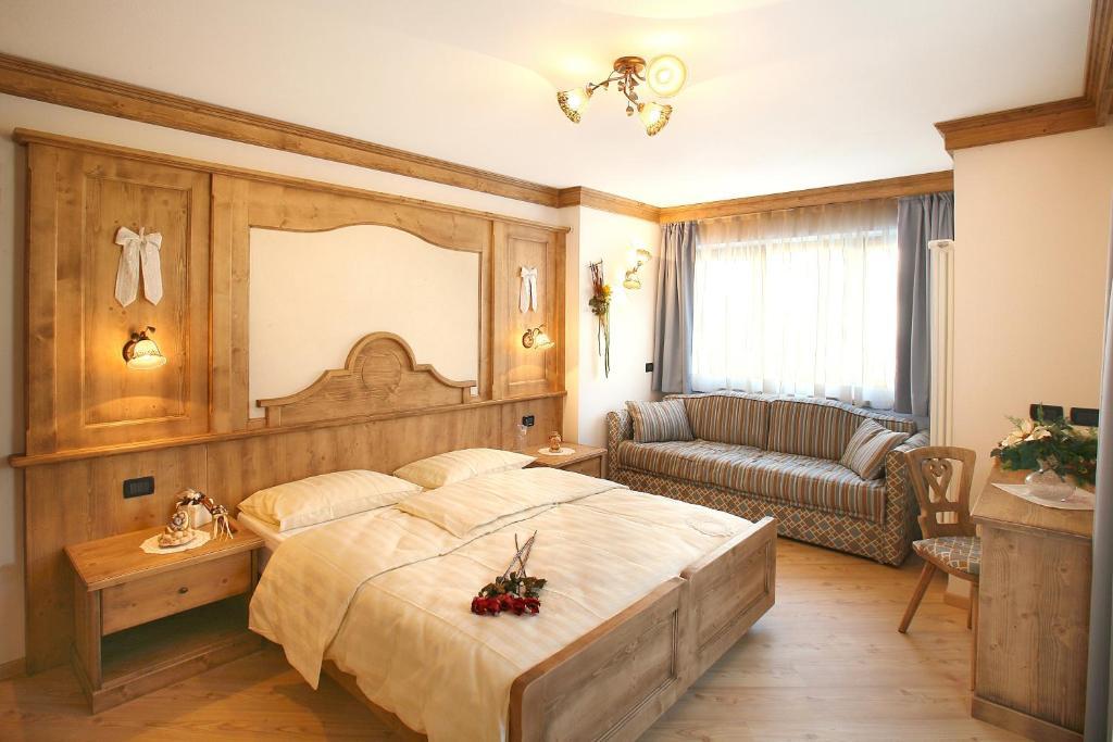 Garnì Prà Fiorì Hotel Campitello di Fassa Quarto foto