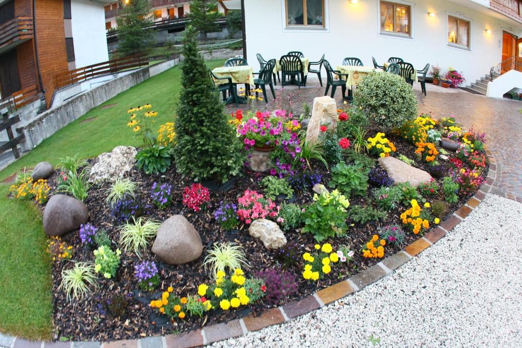 Garnì Prà Fiorì Hotel Campitello di Fassa Exterior foto