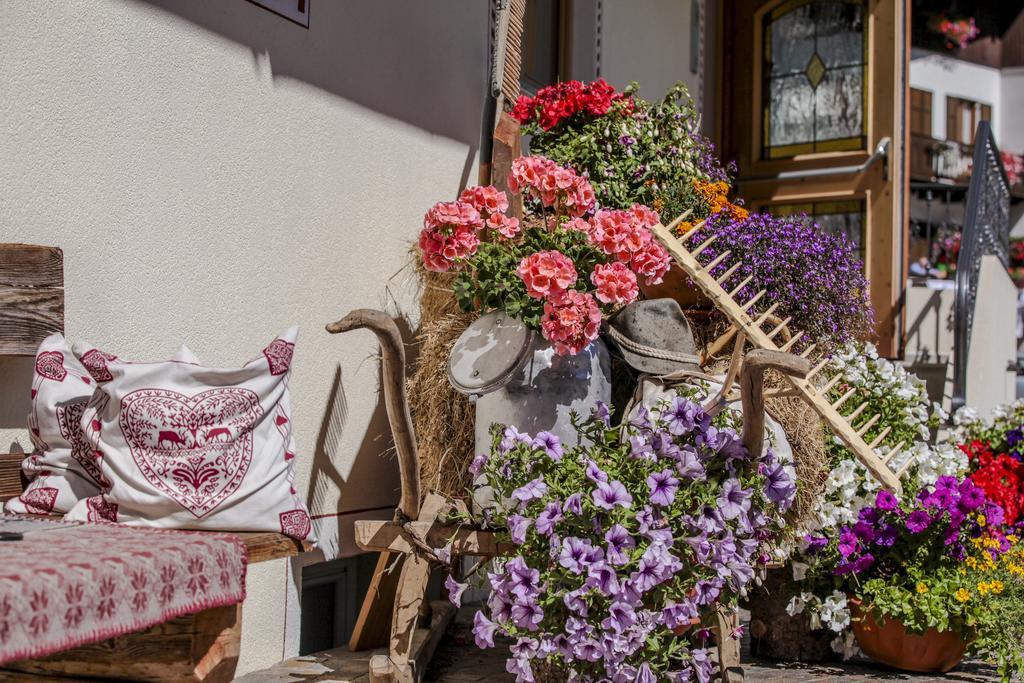 Garnì Prà Fiorì Hotel Campitello di Fassa Exterior foto