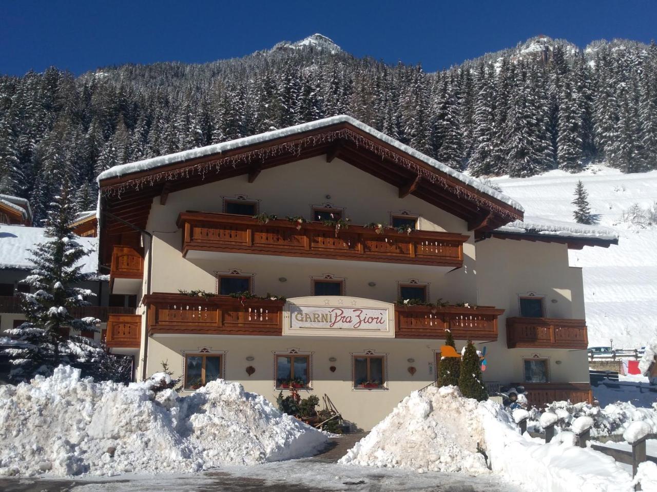 Garnì Prà Fiorì Hotel Campitello di Fassa Exterior foto